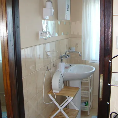 U Uli ياروسوافيتس